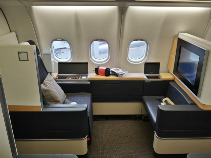 SWISS – First Class Suite A330-300 – My CMS